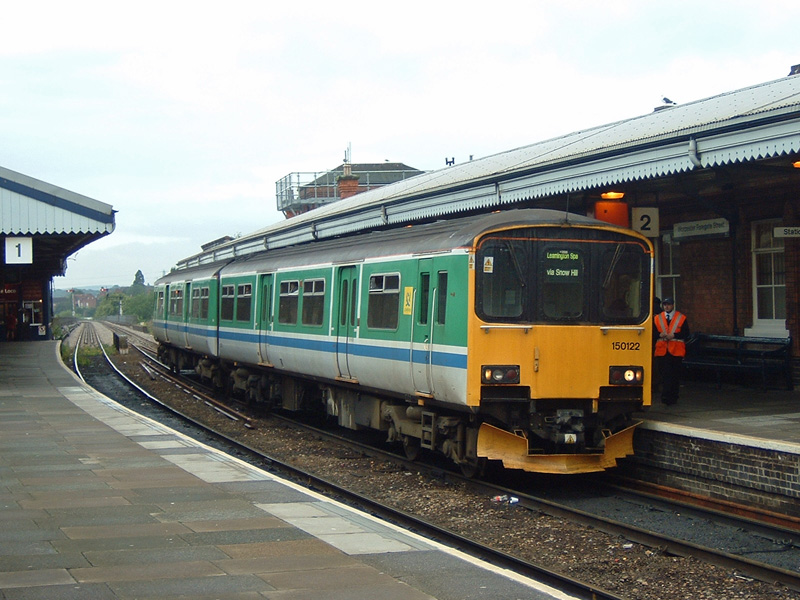 DMU No.150122 at Worcester Foregate Street