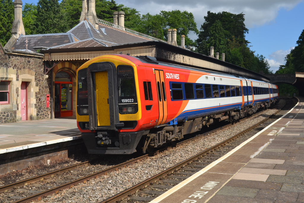No.159022 at Great Malvern