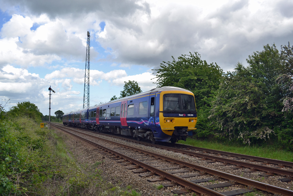 Newland looking east with No.166206