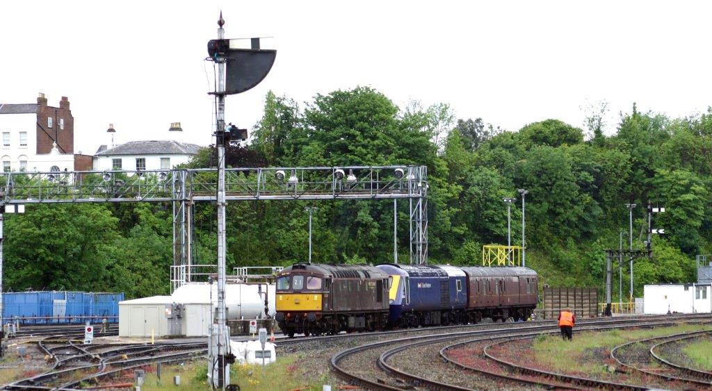 No.33029 towing No.43180