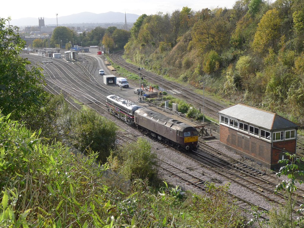 No.47786 and class 86 at Worcester