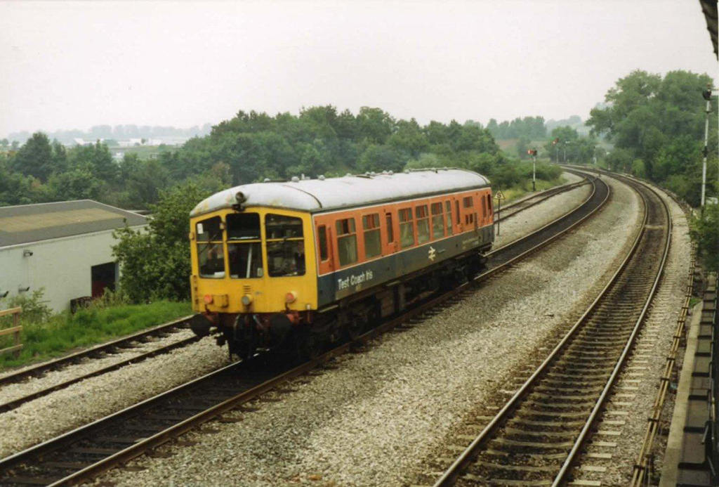 Test coach IRIS at Droitwich